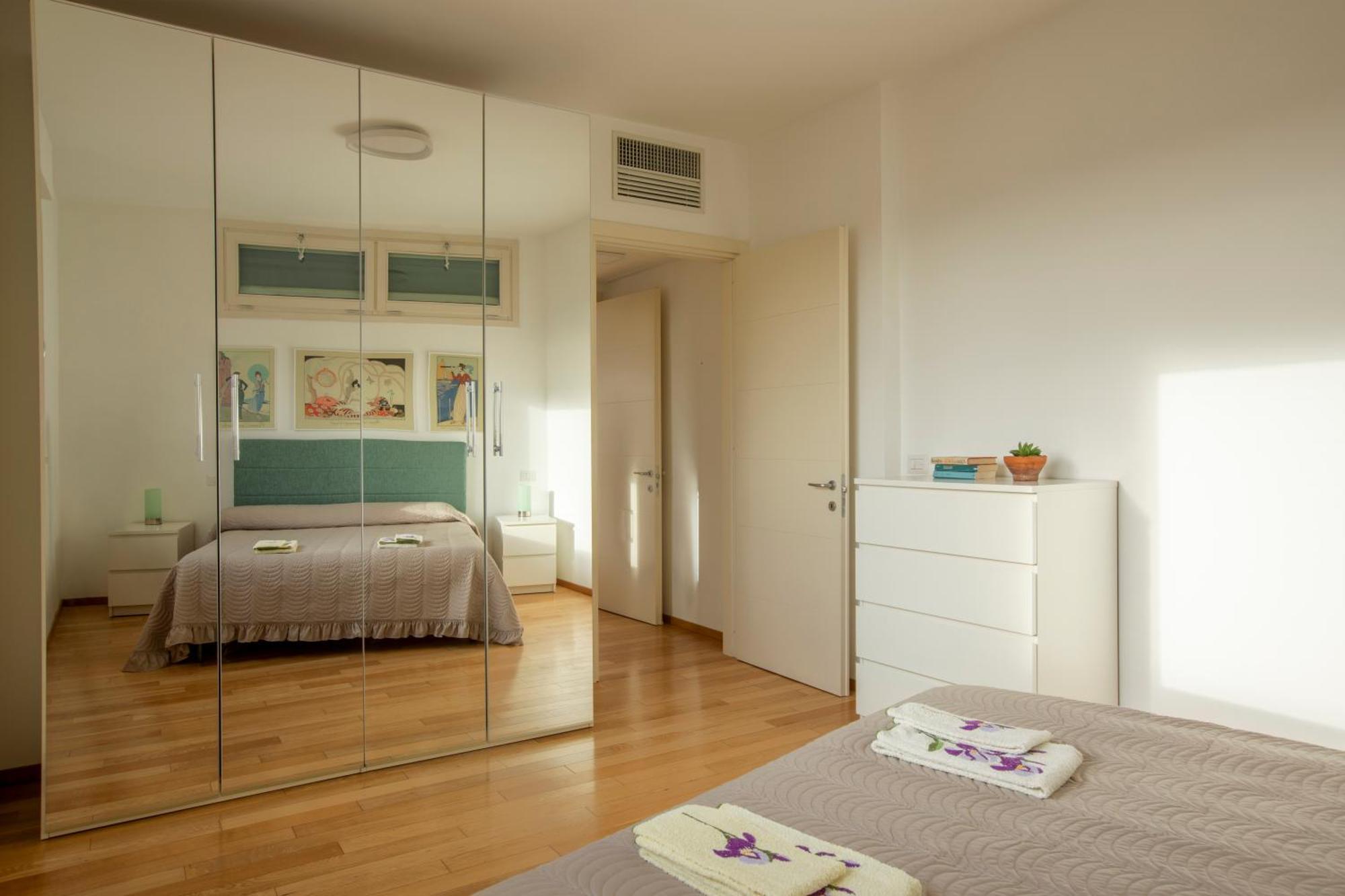 Appartamento Iris -Due Ampie Terrazze Vista Duomo Firenze Bagian luar foto