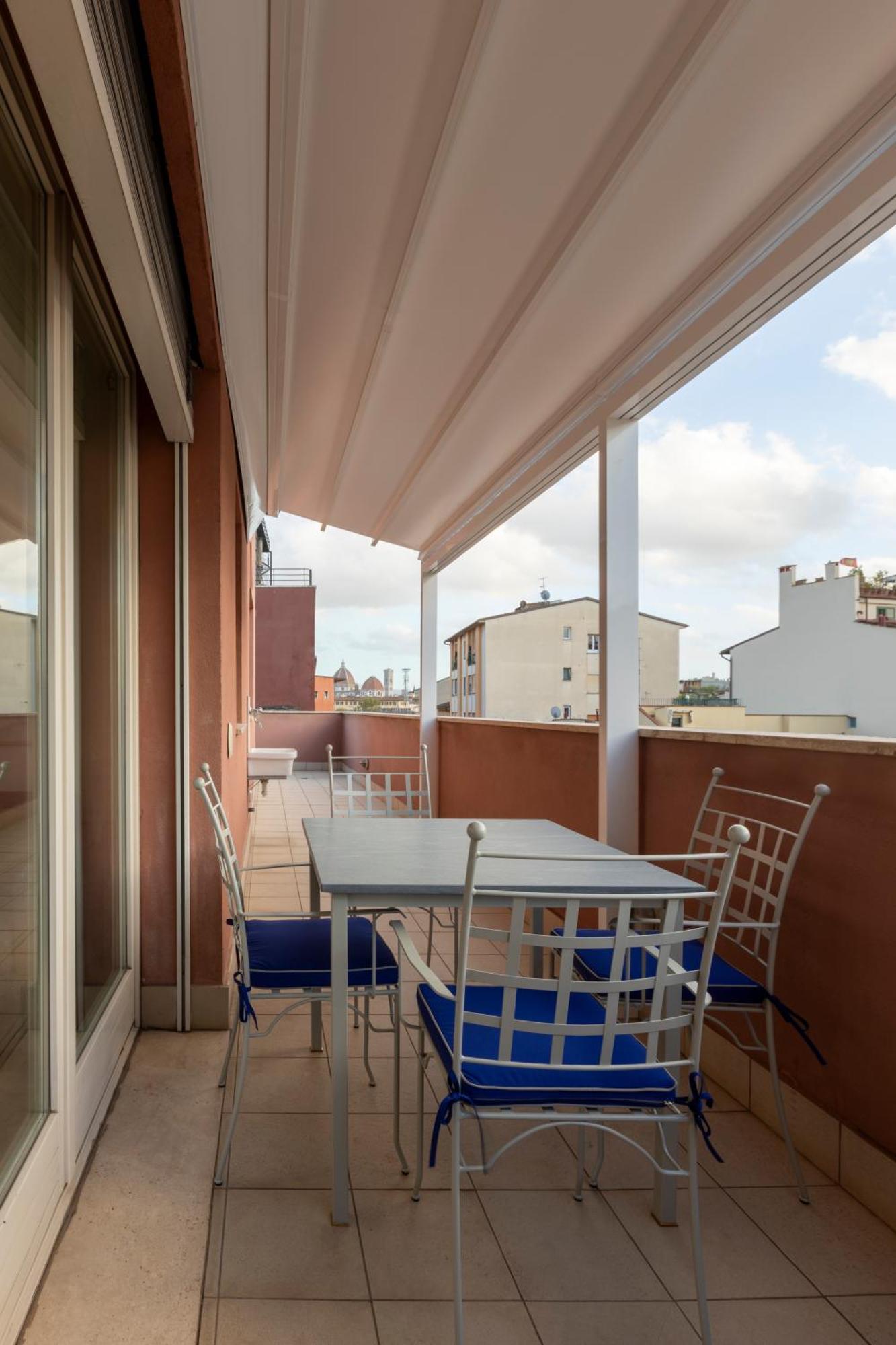 Appartamento Iris -Due Ampie Terrazze Vista Duomo Firenze Bagian luar foto